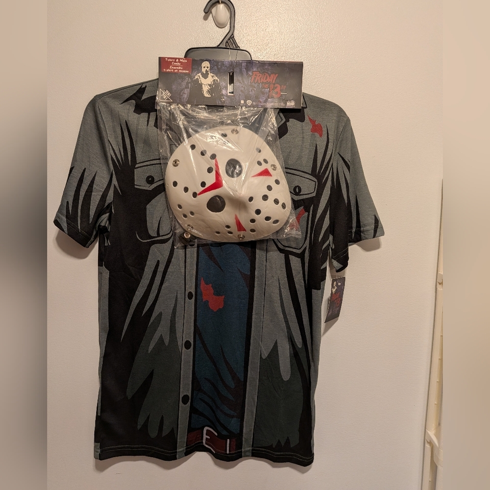 Graphic Short Sleeve Tee with Mask